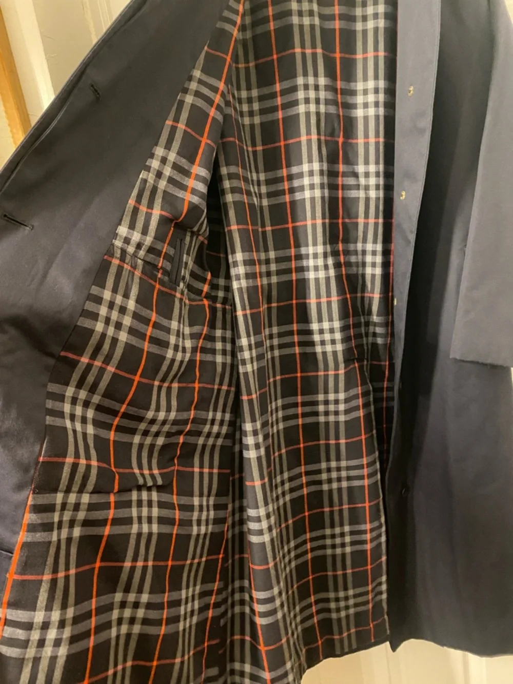 Burberry Navy Trench Coat with Check Lining - Picture 7 of 16